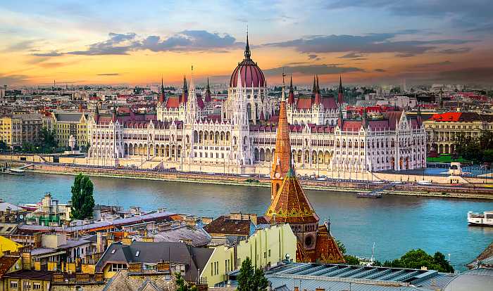 Kosher vacation guide to Budapest.