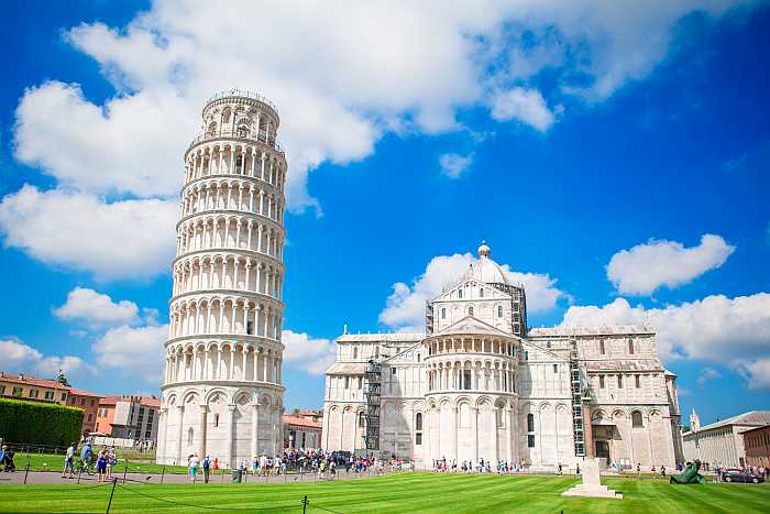 The leaning tower of Pisa.
